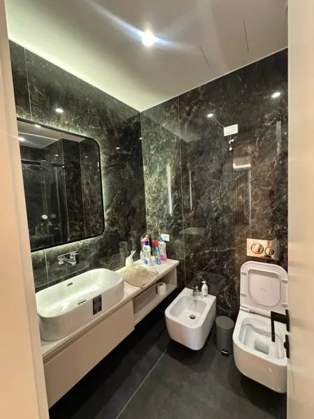 Tirane, shitet apartament 2+1 , 133 m² 800.000 € (Lake view)