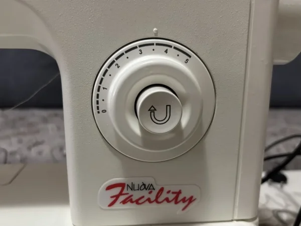 Tirane, shes Makine qepese Makine qepese