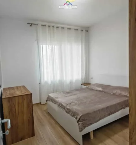 Tirane, jepet me qera apartament 1+1 Kati 5, 60 m² 470 € (Rruga Ali Shefqeti)