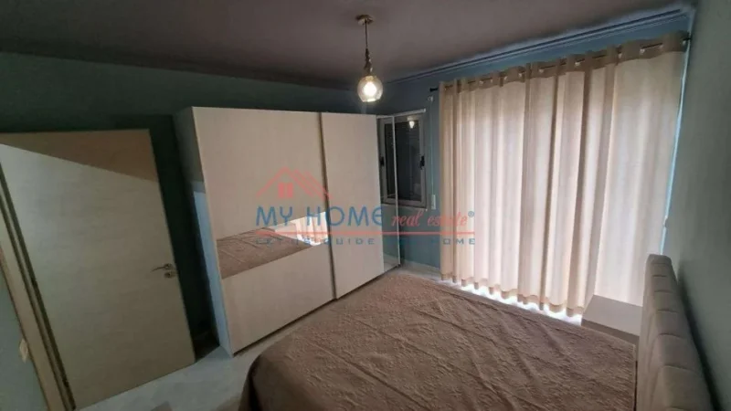 Tirane, jepet me qera apartament 2+1+Ballkon Kati 5, 90 m² 660 € (Mine Peza)