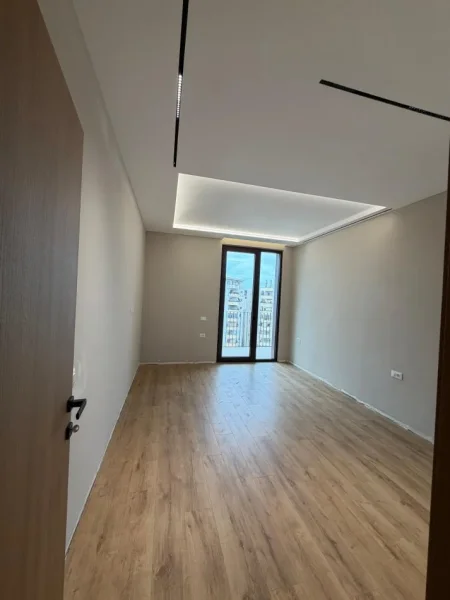 Tirane, shitet apartament 2+1 , 145 m² 670.000 € (Komuna e Parisit)