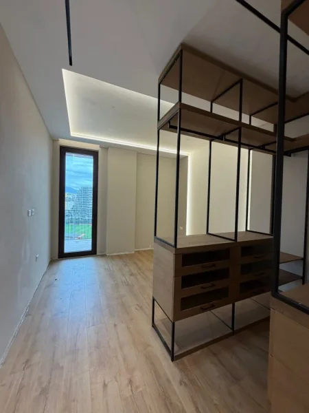 Tirane, shitet apartament 2+1 , 145 m² 670.000 € (Komuna e Parisit)