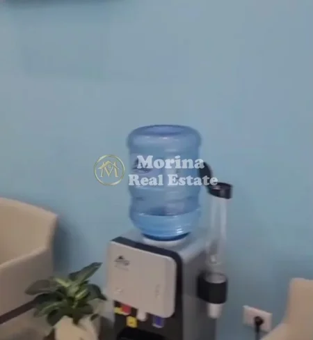 Tirane, jepet me qera ambjent biznesi Kati 0, 100 m² 1.600 € (Rruga Kongresi i Manastirit)