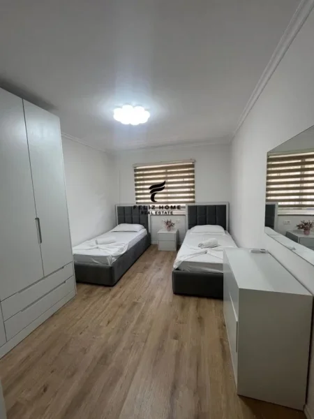 Tirane, jepet me qera apartament 2+1 Kati 3, 85 m² 750 € (STADIUMI DINAMO)