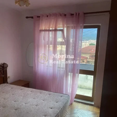 Tirane, jepet me qera apartament 1+1 Kati 5, 54 m² 380 € (Porcelan)