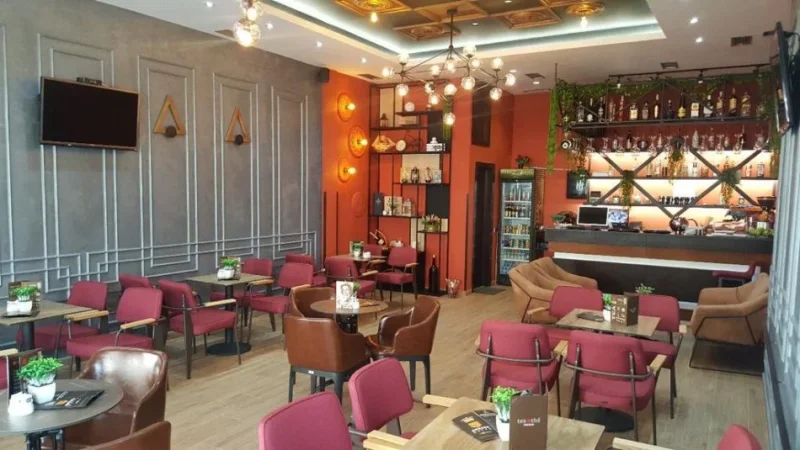 Tirane, shes lokal Kati 0, 62 m² 129.000 € (Fresk)