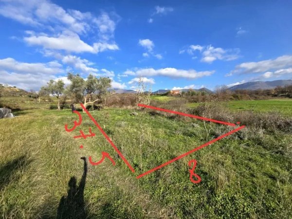 Tirane, shitet toke , 300 m² 30.000 € (Mullet)