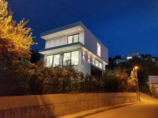 Tirane, jepet me qera apartament 2 Katshe Kati 0, 800 m² 3.500 € (Liqeni i Thate.)