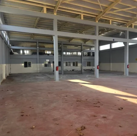 KAPANON ME QERA 2200 M2 AUTOSTRADA THUMANE-KASHAR 3.200 EURO