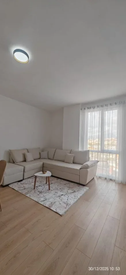 Tirane, jepet me qera apartament 1+1 Kati 5, 70 m² 450 € (Shkozë, Tiranë)