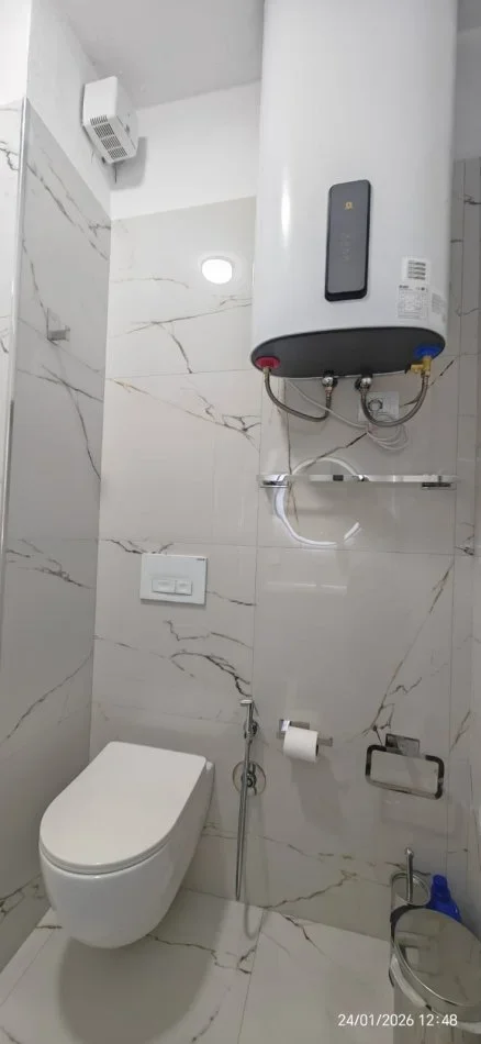 Tirane, jepet me qera apartament 1+1 Kati 5, 70 m² 450 € (Shkozë, Tiranë)