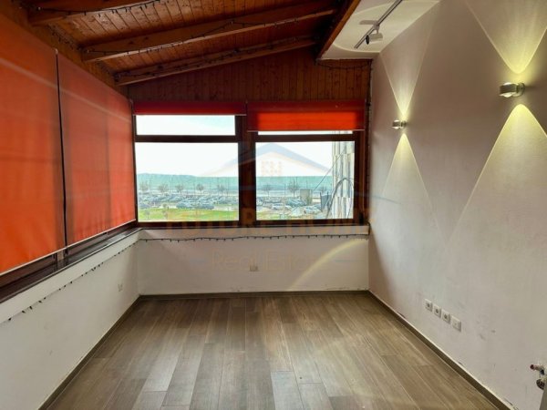 Durres, jap me qera ambjent biznesi Kati 2, 120 m² 1.200 € 