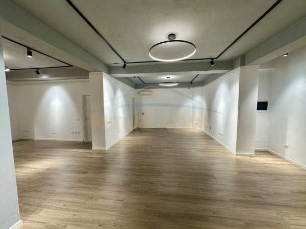 Durres, jap me qera ambjent biznesi Kati 2, 120 m² 1.200 € 