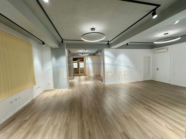 Durres, jap me qera ambjent biznesi Kati 2, 120 m² 1.200 € 