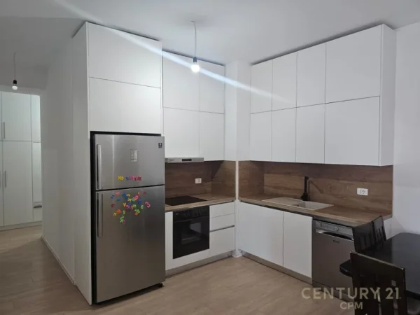 Tirane, jepet me qera apartament 2+1 Kati 6, 102 m² 550 € (ALI DEMI)