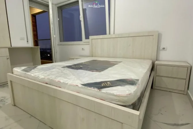 Tirane, jepet me qera apartament 1+1 Kati 5, 70 m² 500 € (Rruga Don Bosko)