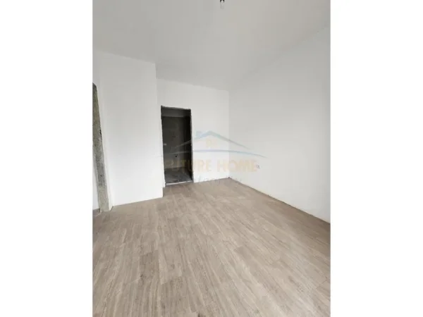 Tirane, shitet apartament 2+1+2, Kati 7, 94 m² 120.000 € (Kompleksi Tirana Entry II)