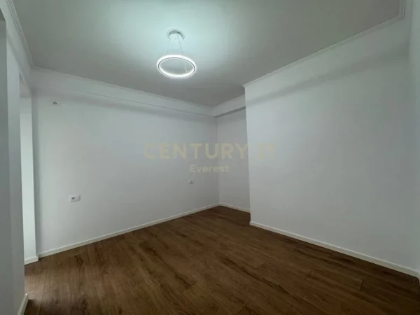 Tirane, shitet apartament 1+1 Kati 7, 54 m² 115.000 € (Don Bosco)