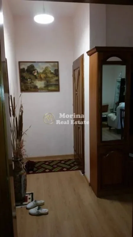 Tirane, shitet shtepi 2 Katshe , 153 m² 200.000 € (Qytet Studenti)