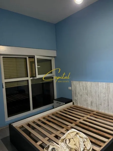 Tirane, jepet me qera apartament 1+1 Kati 7, 63 m² 400 € (ALI DEMI)