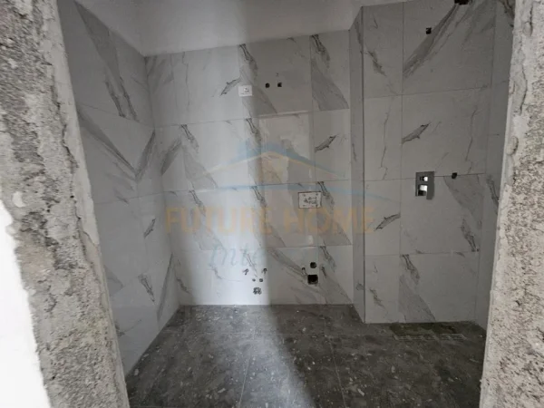 Tirane, shitet apartament 2+1+2,  Kati 7, 94 m² 120.000 € (Kompleksi Tirana Entry II)