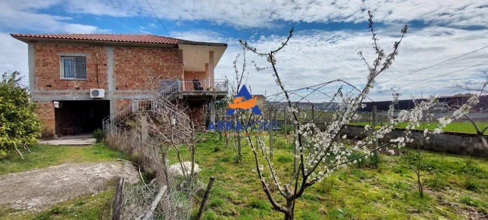 Tirane, shitet apartament 2 Katshe Kati 2, 600 m² 161.290 € 