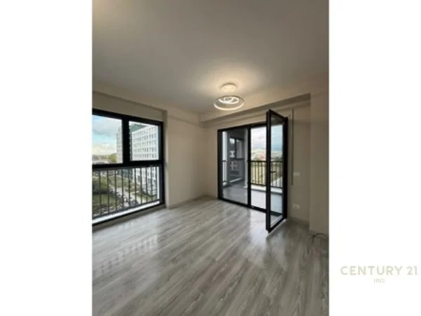 Tirane, jepet me qera zyre Kati 5, 70 m² 500 € (Bulevardi i ri)