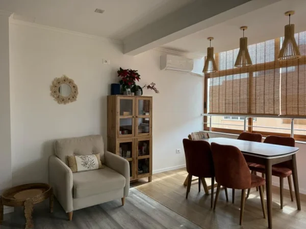 Tirane, shitet apartament 2+1+Ballkon Kati 7, 105 m² 150.000 € (Durres)