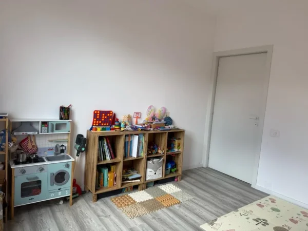 Tirane, shitet apartament 2+1+Ballkon Kati 7, 105 m² 150.000 € (Durres)
