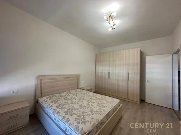 Tirane, jepet me qera apartament 1+1 Kati 6, 70 m² 550 € (Rruga 5 Maji)