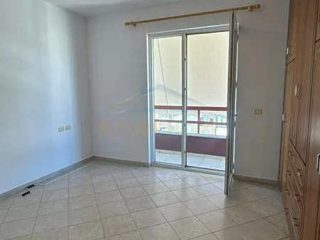 Qera, Apartament 2+1, Misto Mame, 400 €, UNA64441
