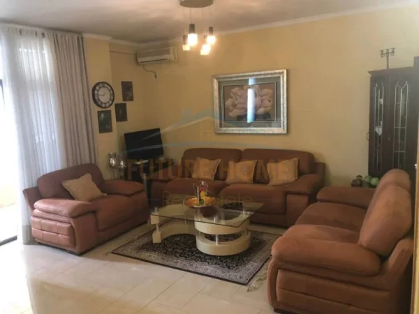 Tirane, shitet apartament 3+1+2 Kati 7, 130 m² 360.000 € (RRUGA ELBASANIT)