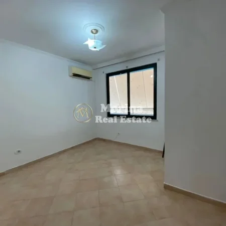 Tirane, jepet me qera ambjent biznesi Kati 11, 143 m² 1.500 € (Bulevardi Gjergj Fishta)
