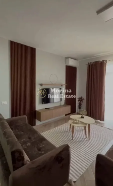 Tirane, jepet me qera apartament 2+1 Kati 6, 60 m² 700 € (Rruga 5 Maji)