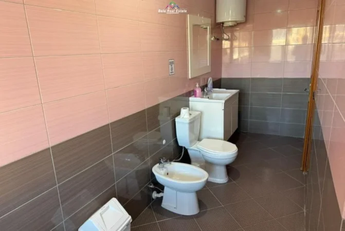 Tirane, jepet me qera apartament 1+1 Kati 6, 50 m² 365 € (fresk)