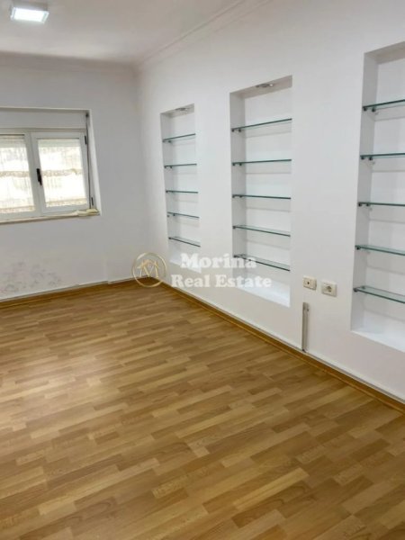 Tirane, jepet me qera ambjent biznesi Kati 0, 120 m² 1.400 € (Qender)