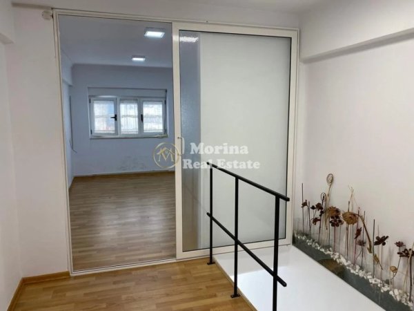 Tirane, jepet me qera ambjent biznesi Kati 0, 120 m² 1.400 € (Qender)