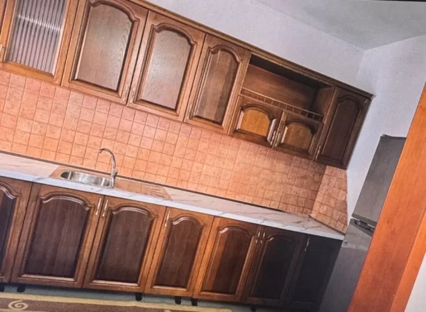 Tirane, jepet me qera shtepi 1 Katshe Kati 1, 120 m² 400 € 