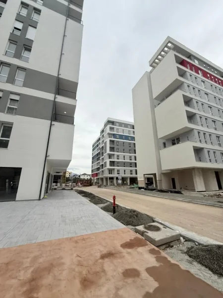 Tirane, shitet apartament 1+1 , 52 m² 63.000 € (Universcity)