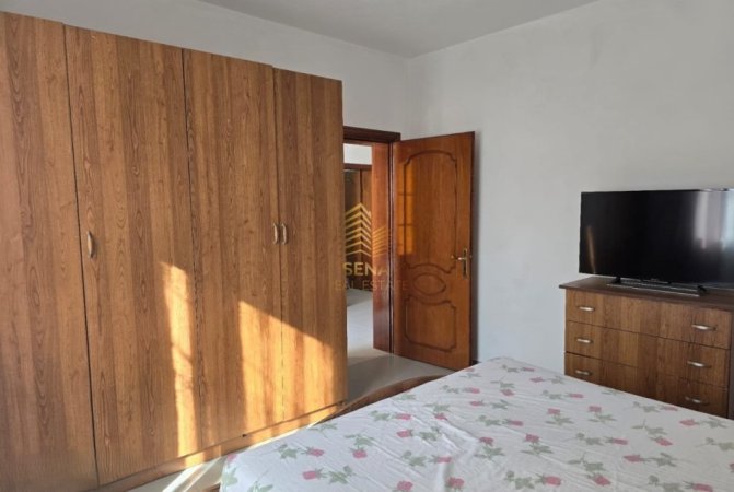 Tirane, jepet me qera apartament 2+1 Kati 1, 120 m² 400 € (Laprake)