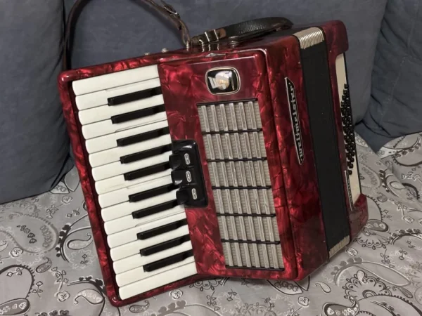 Tirane, shes Fizarmonike 170 €