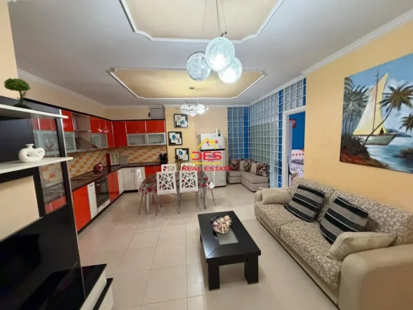 Radhime - Orikum, shitet apartament 2+1+Ballkon Kati 4, 85 m² 139.000 € (Orikum)