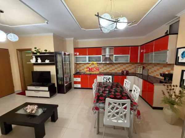 Radhime - Orikum, shitet apartament 2+1+Ballkon Kati 4, 85 m² 139.000 € (Orikum)