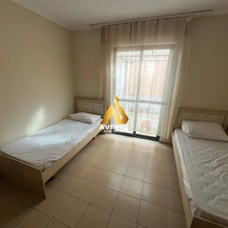 Tirane, jepet me qera apartament 2+1 Kati 3, 75 m² 550 € (Rruga Jakov Xoxa)