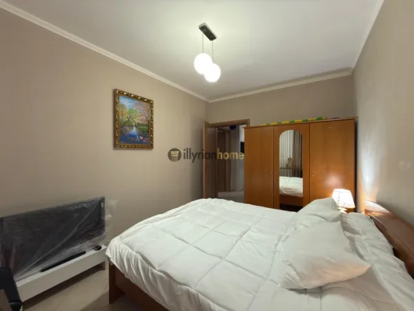 Pogradec, jepet me qera apartament 1+1 Kati 4, 64 m² 500 € (Rruga e Vilave, Pogradec)