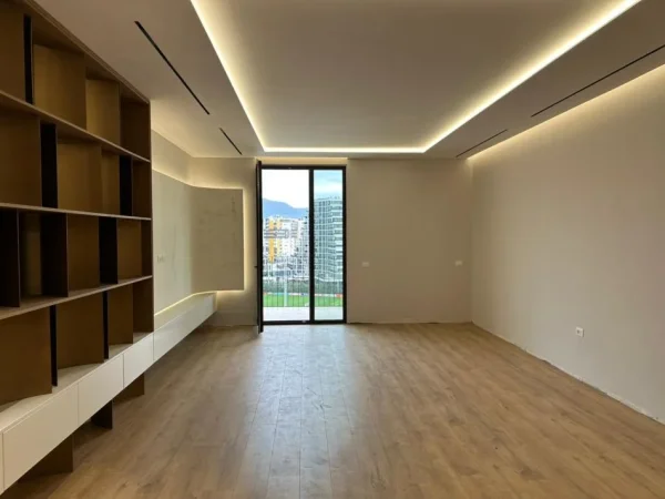Tirane, shitet apartament 2+1 Kati 6, 145 m² 670.000 € (Komuna e Parisit)