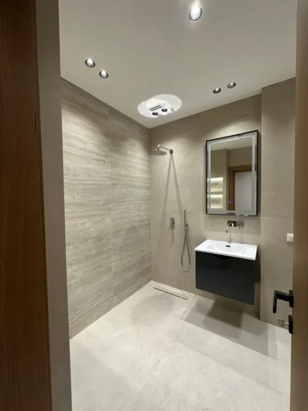 Tirane, shitet apartament 2+1 Kati 6, 145 m² 670.000 € (Komuna e Parisit)