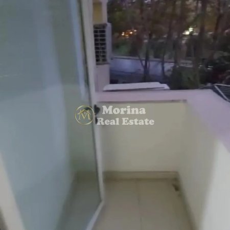 Tirane, jepet me qera apartament 2+1 Kati 2, 120 m² 550 € (Brryli, Materniteti i Ri)