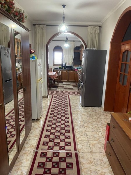 Qera, Ambient Biznesi (Kat Vile) 3+1, 5 Maji – 800 € | 207 m²