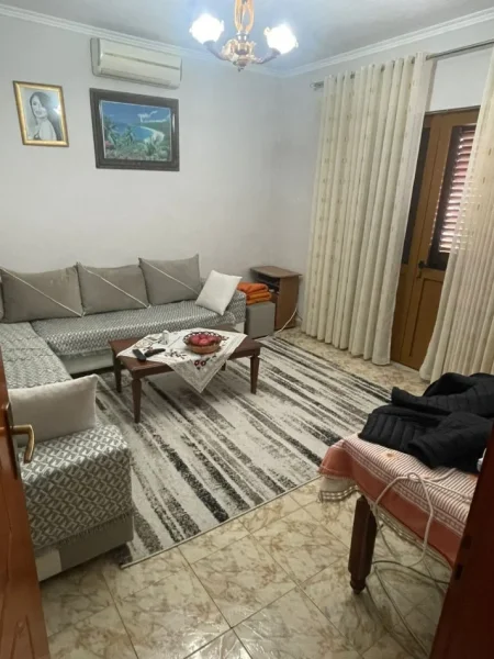 Qera, Ambient Biznesi (Kat Vile) 3+1, 5 Maji – 800 € | 207 m²